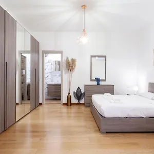 Appartement The Boutique - In The Heart Of Navigli, Milan